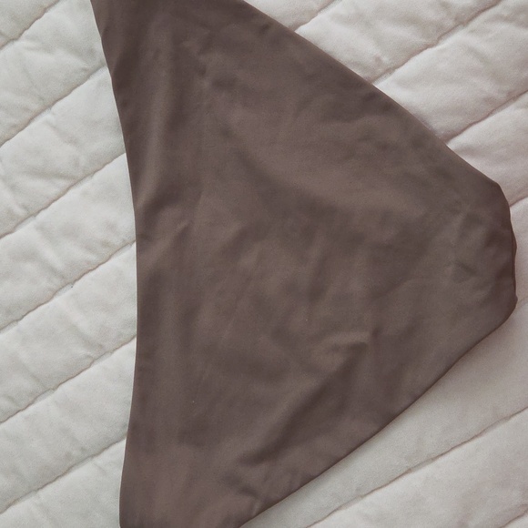 JADE Bikini Set - Picture 7 of 7